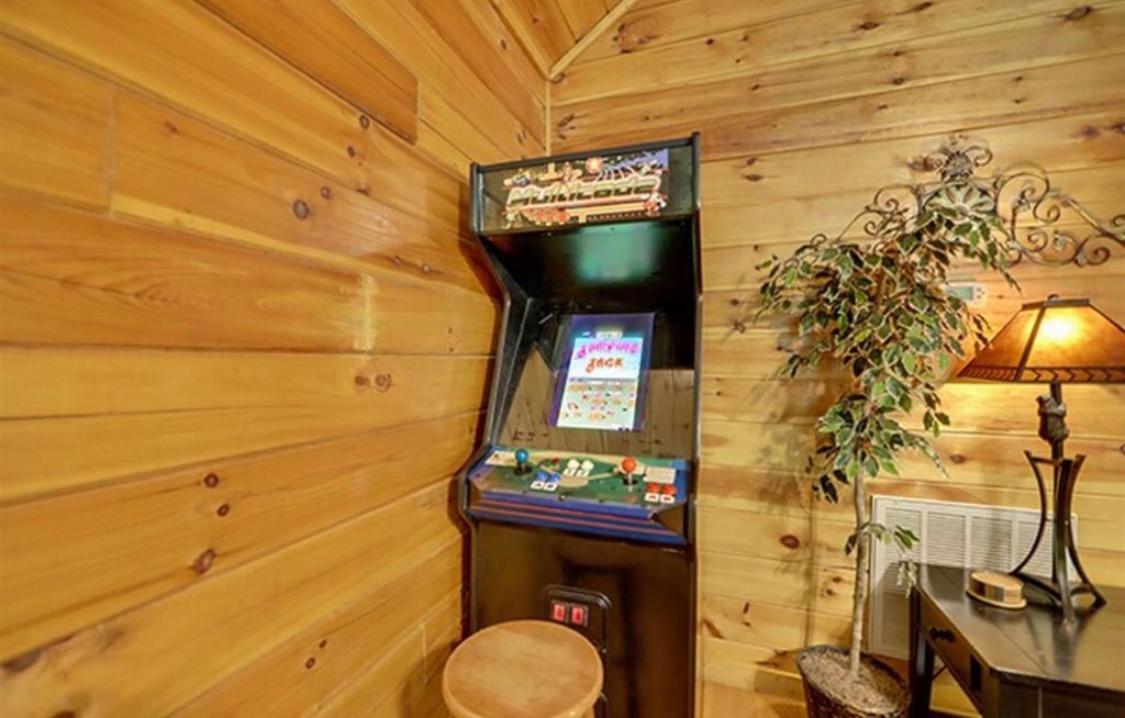 Creekside Paradise Found! One-Bedroom Mountain Cabin in Pigeon Forge Sevierville Exterior foto