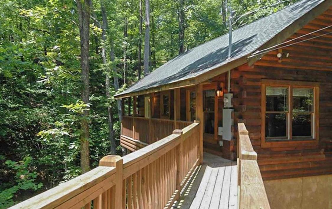 Creekside Paradise Found! One-Bedroom Mountain Cabin in Pigeon Forge Sevierville Exterior foto